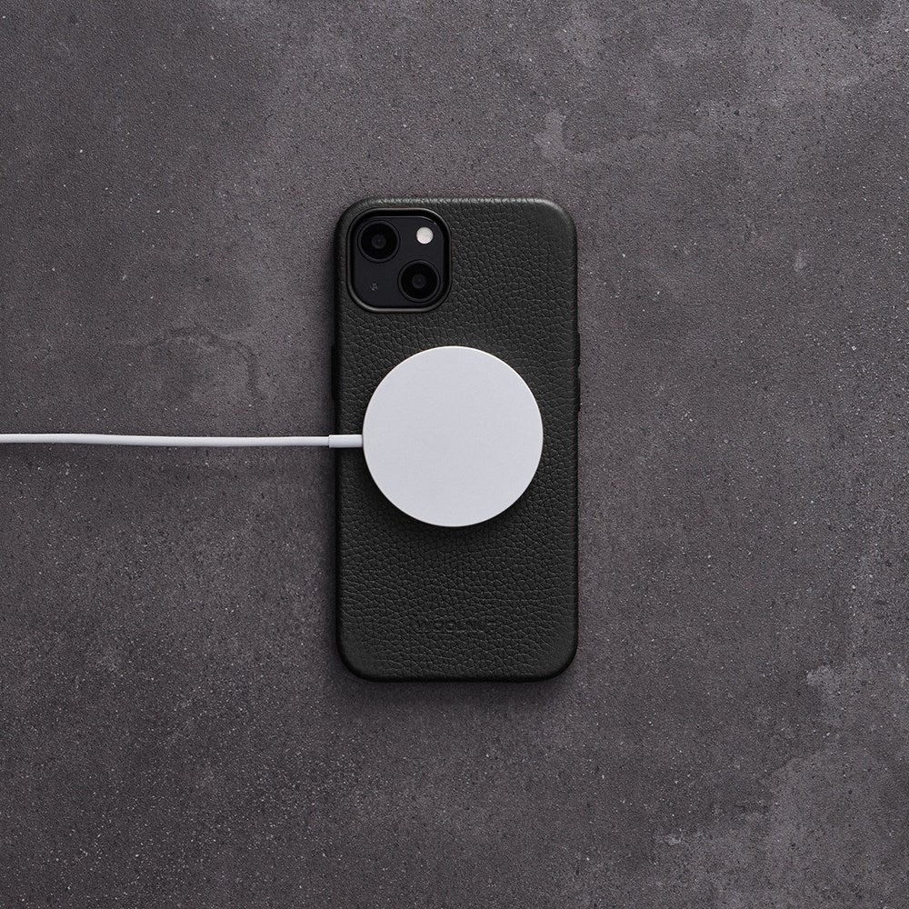 iPhone 13 WOOLNUT Full Grain Leather Case - MagSafe Compatible - Black