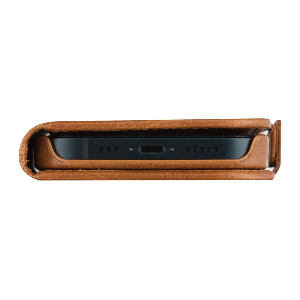 iPhone 17e / 16e / 15 / 14 / 13 dbramante1928 Lynge 2-in-1 Flip Case - Tan
