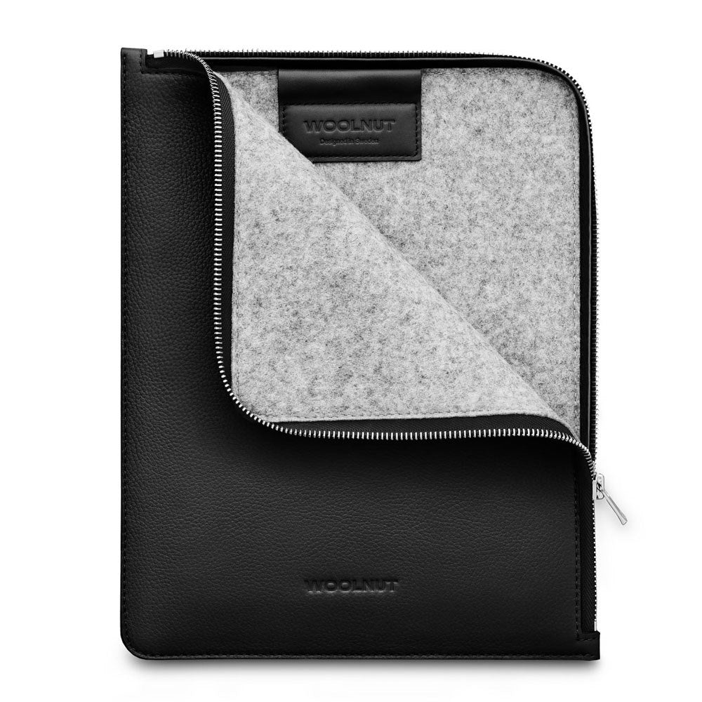 Woolnut iPad / Tablet (23 x 29 cm) Genuine Leather Folio Sleeve - Black