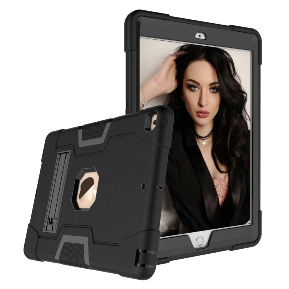 iPad 10.2" (2021 / 2020 / 2019) Tough Case w. Kickstand - Black