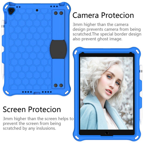 iPad 10.2" (2021 / 2020 / 2019) / iPad Pro 10.5 / iPad Air (2019) Kids Case w. Shoulder Strap - Beehive Pattern - Blue