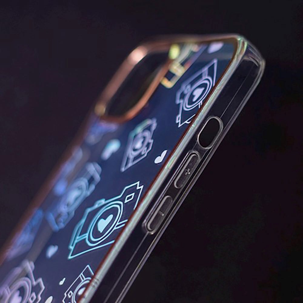 iPhone 14 Plus Hybrid Plastic Case w. Holographic Print - Camera Motif - Transparent