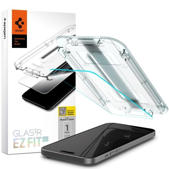 iPhone 15 Spigen EZ Fit Glas.tR Screen Protection - Case Friendly - Transparent