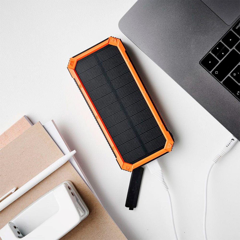 Lippa Foldable Solar PowerBank 20,000 mAh 10.5W 2 x USB-A w. Light - Black / Orange