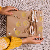 Roll of 500 x Stickers w. Snowflakes – Gold