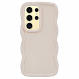 EIDERWOOD Samsung Galaxy S25 Ultra Flexible Plastic Cover with Wavy Design - Beige