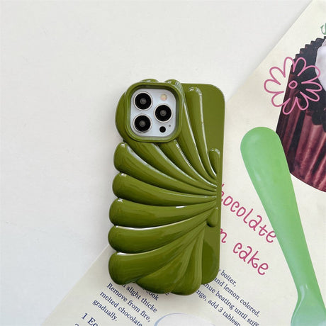 iPhone 13 Pro Flexible Case - Seashell Design - Green