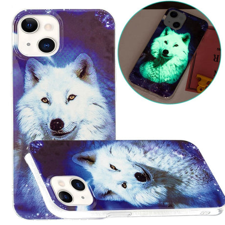 iPhone 15 Luminescent Flexible Case of Plastic w. Print - Wolf