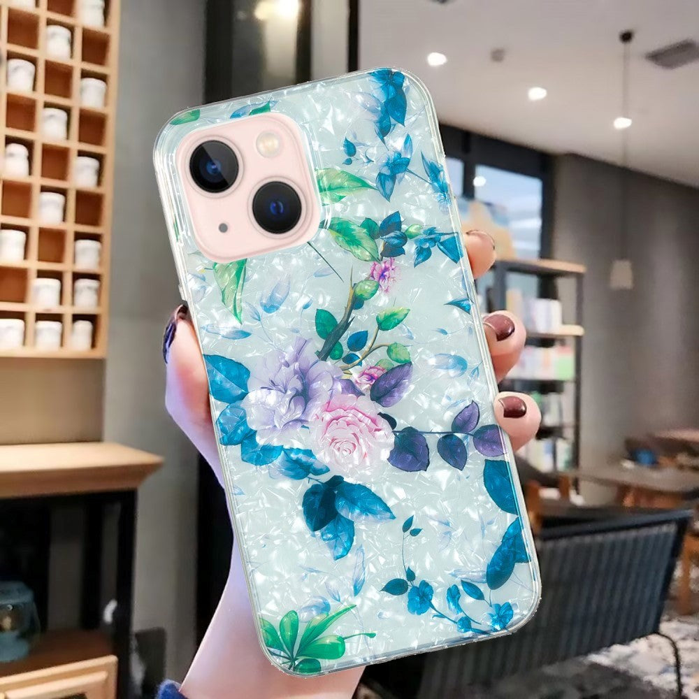 iPhone 15 Flexible Plastic Case - Roses and Leaves