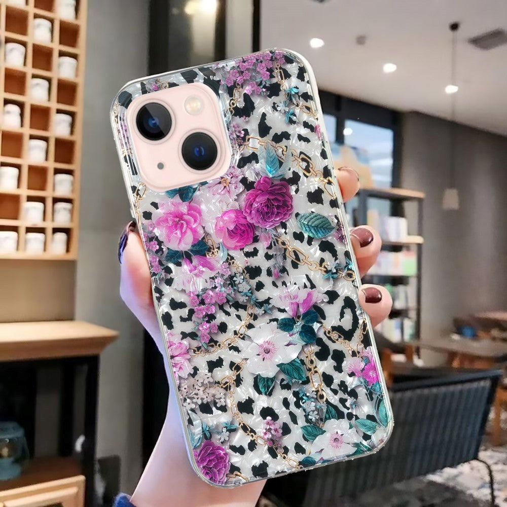 iPhone 15 Flexible Plastic Case - Leopard and Floral Pattern