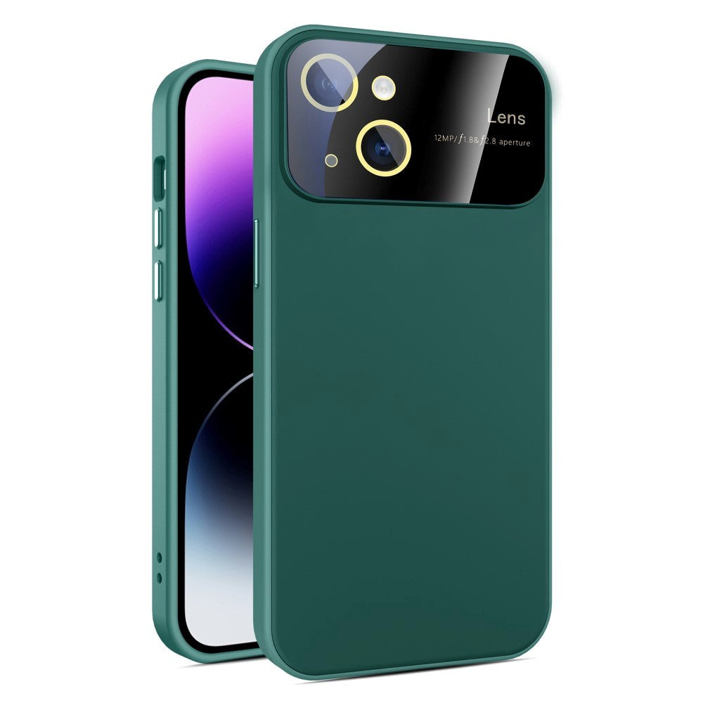 iPhone 15 Hybrid Plastic Case w. Built-in Camera Protector - Green