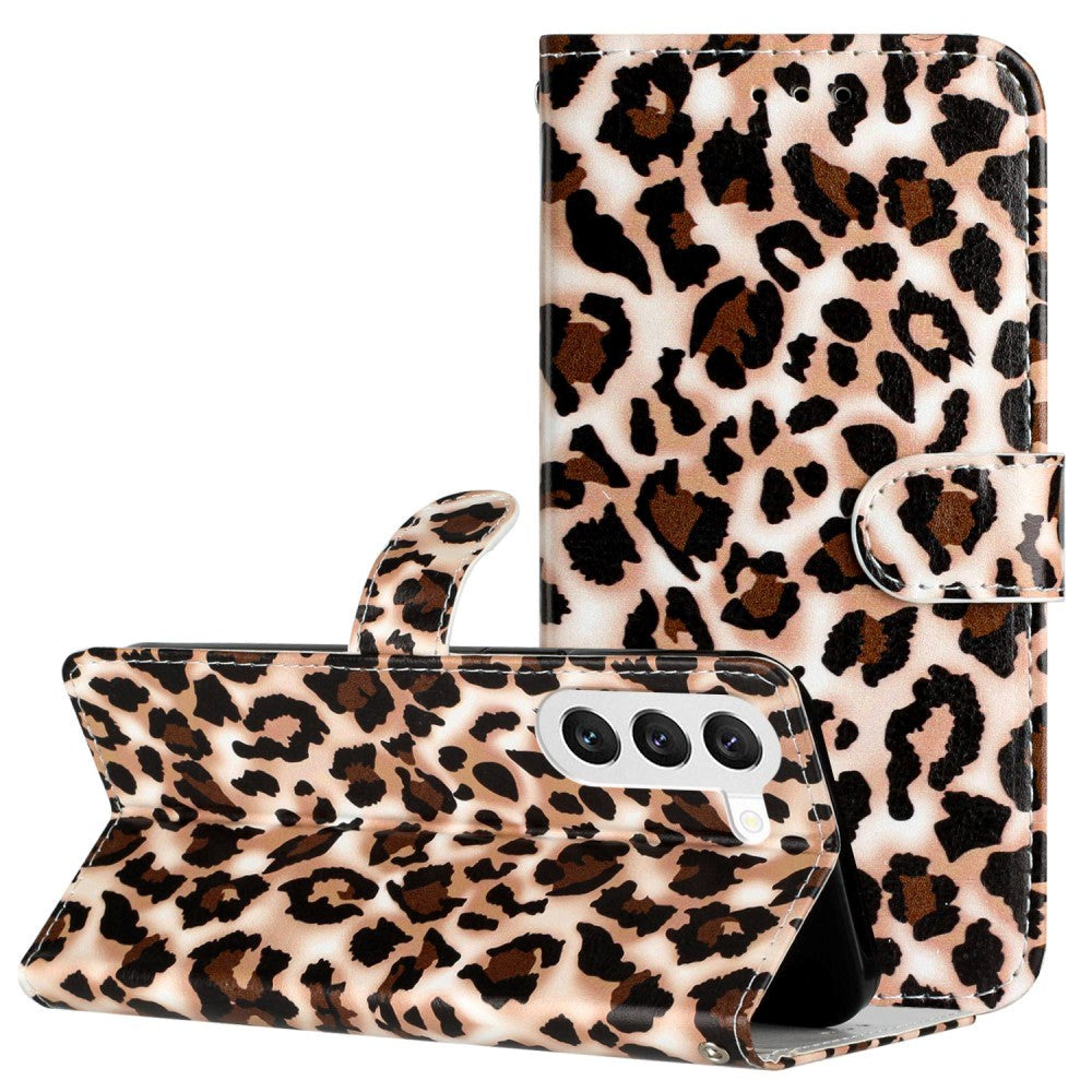 Samsung Galaxy S24 PU Leather Flip Case w. Wallet and Strap - Leopard