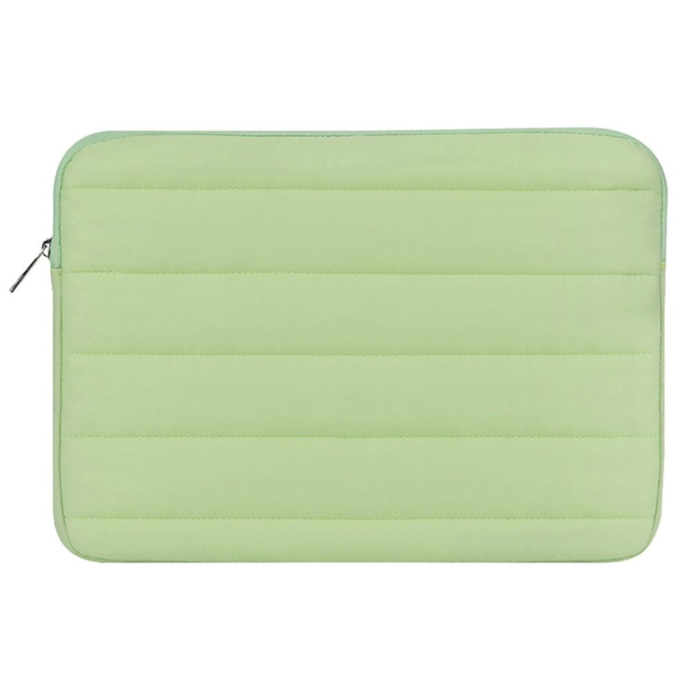 MacBook / Laptop Sleeve 13-14" (35 x 25 Cm) w. Down Jacket Design - Green