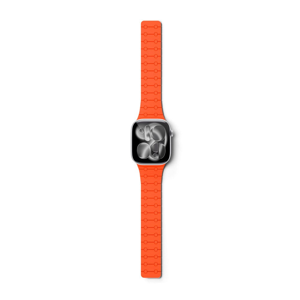Apple Watch (38/40/SE/41/42) Epico Magnetic+ Silicone Watch Strap - Orange / Black