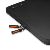 Spigen Basic MacBook / Laptop Sleeve 16" - 38.5 x 27 x 2 cm - Black