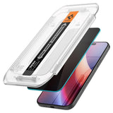 iPhone 16 Pro Spigen EZ Fit Glas.tR Screen Protection - Privacy Filter - Case Friendly - Transparent