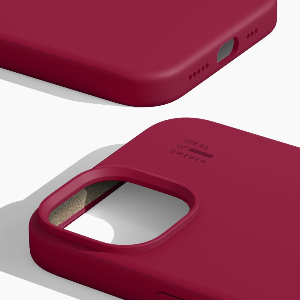 iDeal Of Sweden iPhone 16e / 15 / 14 / 13  Silicone Case - MagSafe Compatible - Cranberry