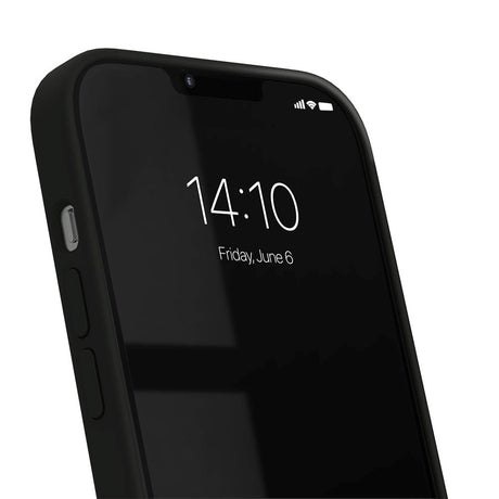 iDeal Of Sweden iPhone 14 Pro Silicone Case - Black