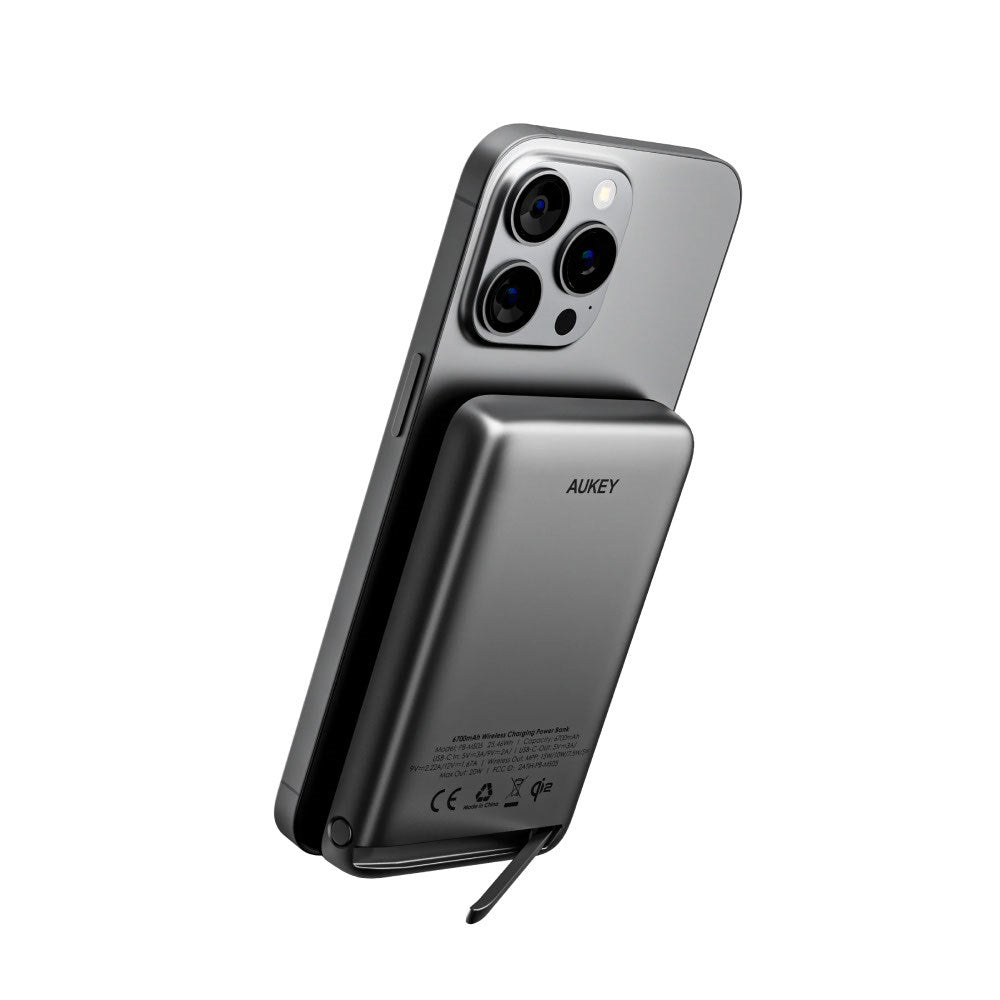 Aukey MagFusion 6,700mAh Powerbank with Wireless Charging & Stand Function - MagSafe / Qi2 Compatible - Grey