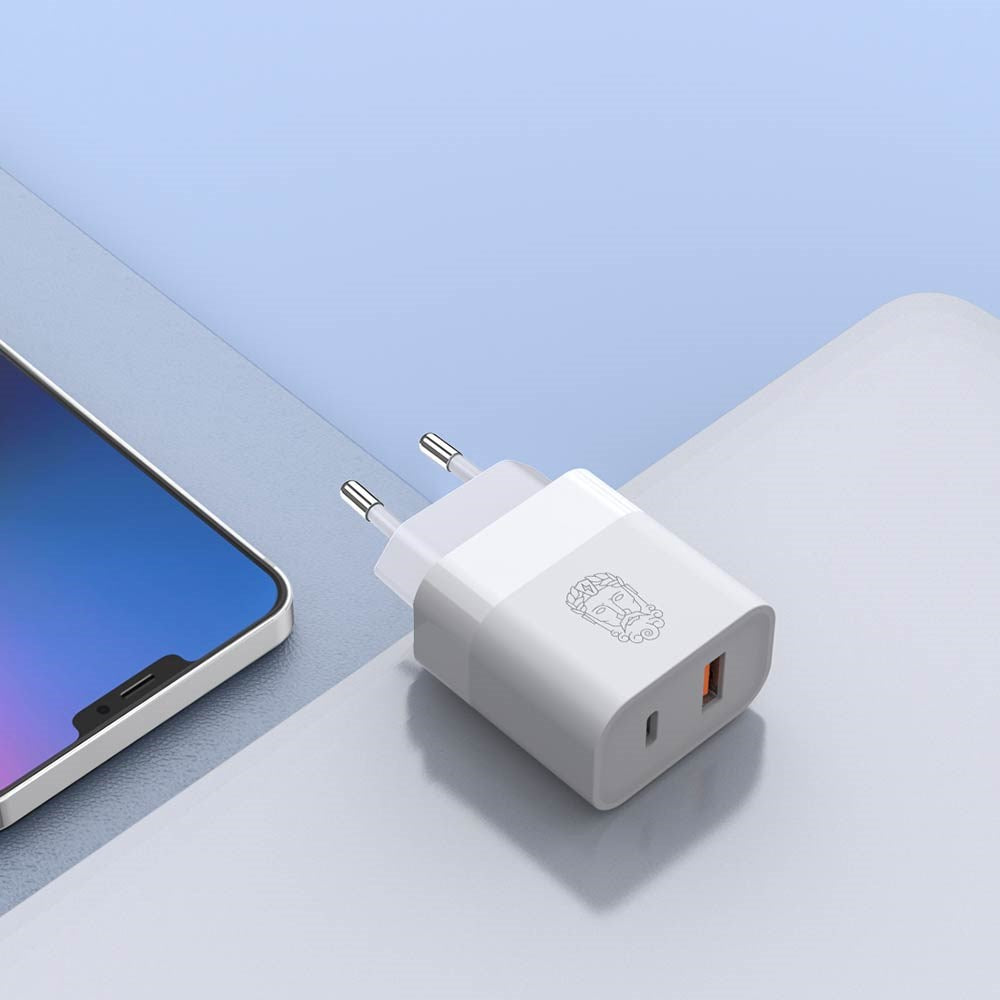 Upström Cirkulär PD 30W Sustainable Wall Charger with USB-C & USB-A - White